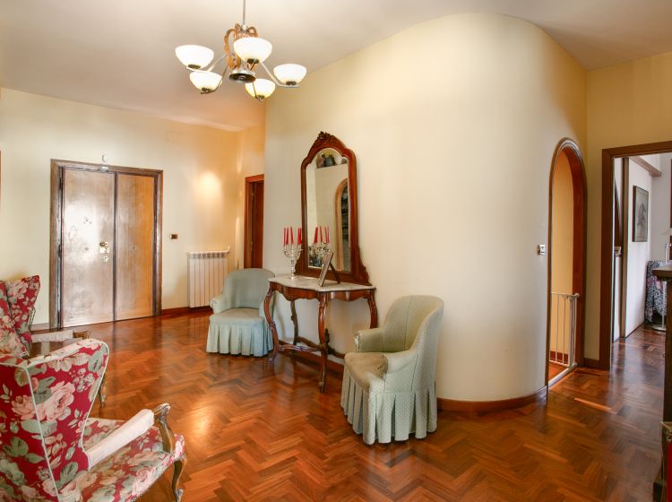 Appartamento in vendita, via Clitunno, Trieste, Roma