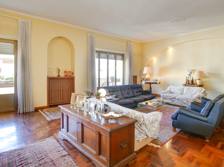 Appartamento in vendita, via Clitunno, Trieste, Roma