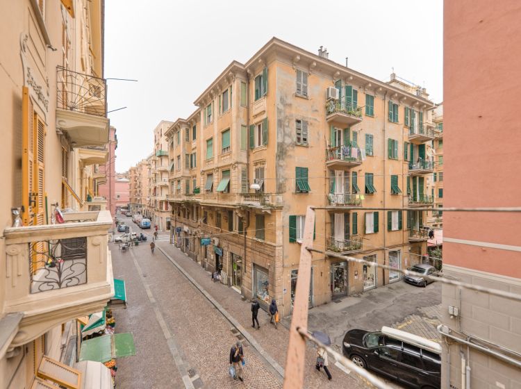 Appartamento in vendita, via Carlo Rolando  31, Sampierdarena, Genova