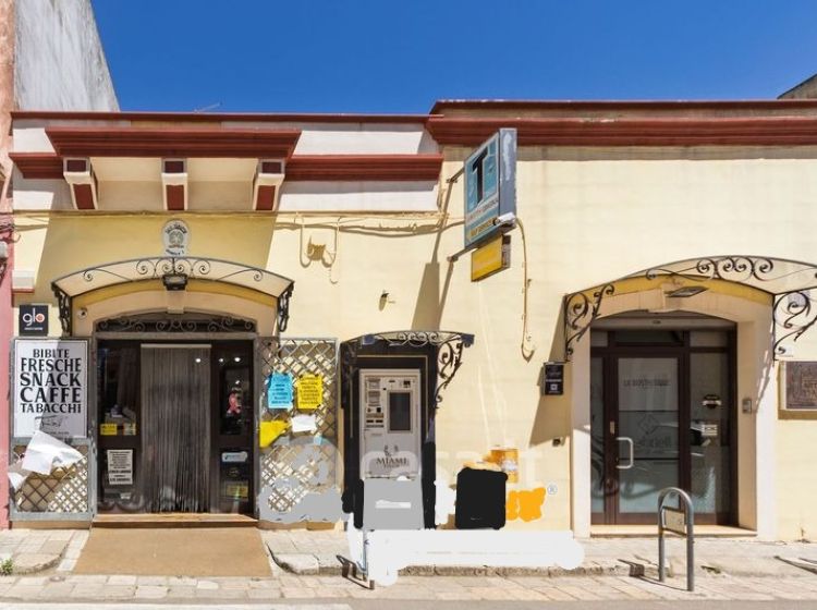 Attività / Licenza in vendita, via Roma  234, Alezio