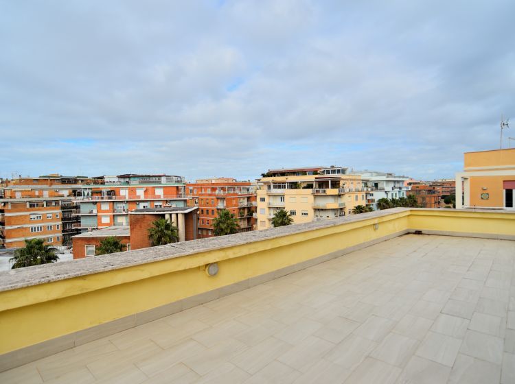Attico in vendita, Piazzale della Posta  2, Lido di Ostia, Roma