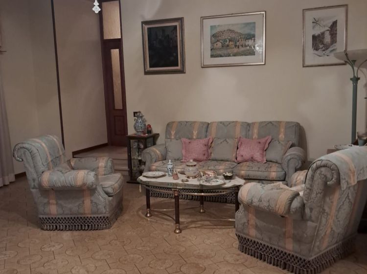 Villa in vendita, via Colonna Marina  47, Pegognaga