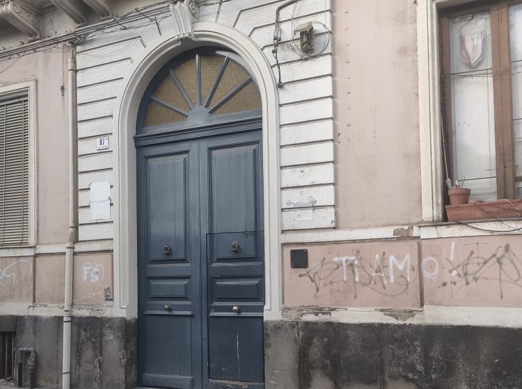 Bilocale in vendita, via E. A. Pantano  87, Tribunale, Catania