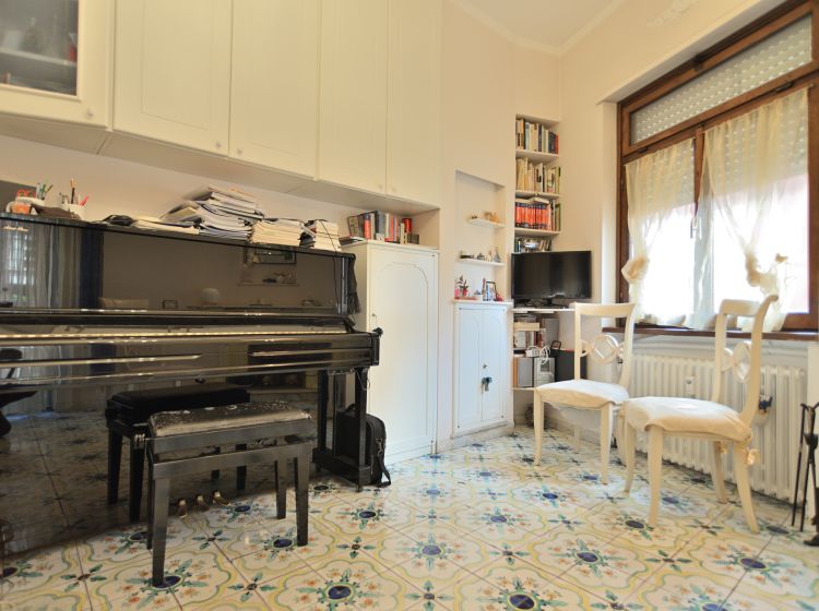 Bilocale in vendita, via Poggio Moiano  51, Salario, Roma