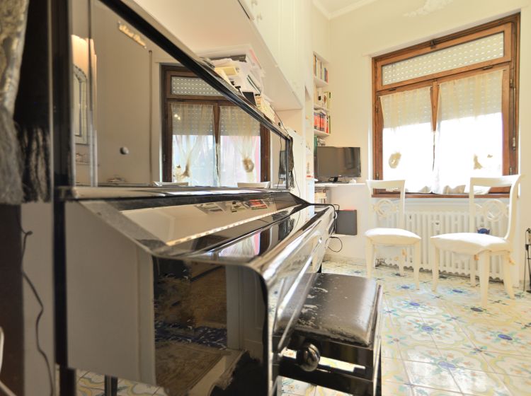 Bilocale in vendita, via Poggio Moiano  51, Salario, Roma