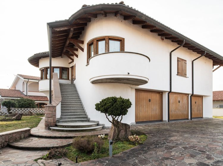 Villa in vendita, via Don Minzoni  8, Mede