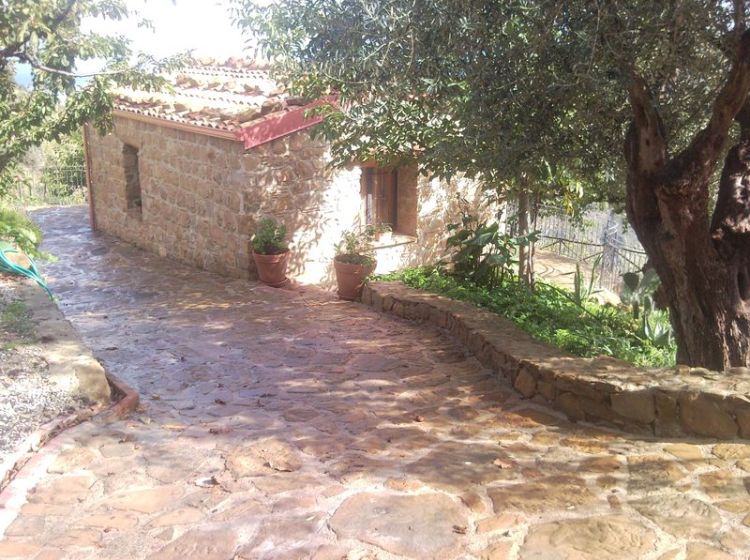 Sasso in vendita, Contrada Pantano, Villa Margi, Reitano