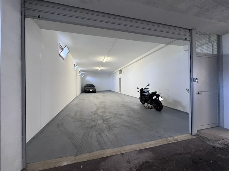 Magazzino o deposito in vendita, via Virginia Agnelli  52, Colli Portuensi, Roma