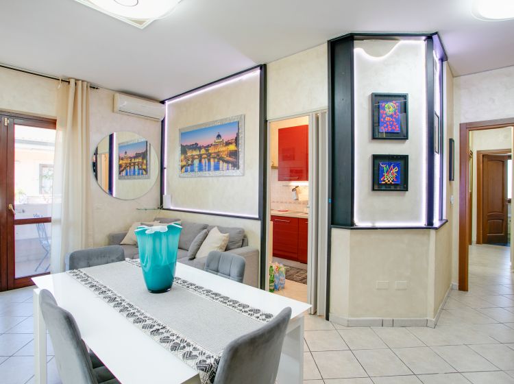 Trilocale in vendita, via Lino Liviabella  99, Infernetto, Roma