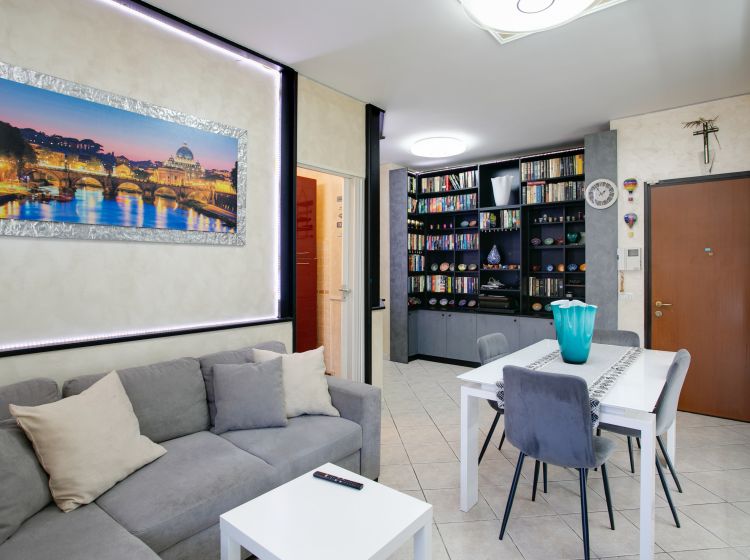 Trilocale in vendita, via Lino Liviabella  99, Infernetto, Roma