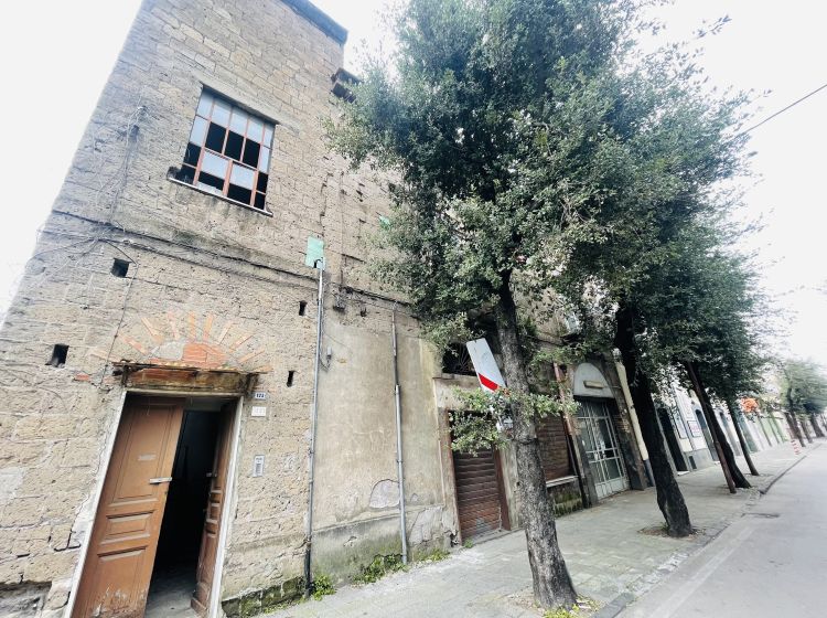 Trilocale in vendita, Corso V. Emanuele  129, Angri