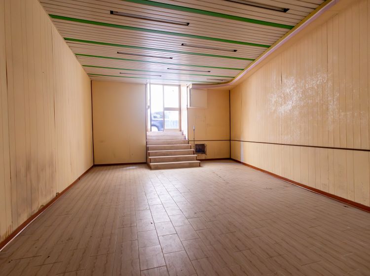 Negozio in vendita, via XX Settembre  38, Centro Storico, Catanzaro
