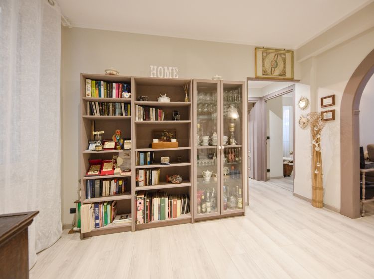 Bilocale in vendita, via Gian Battista Monti  36, Sampierdarena, Genova