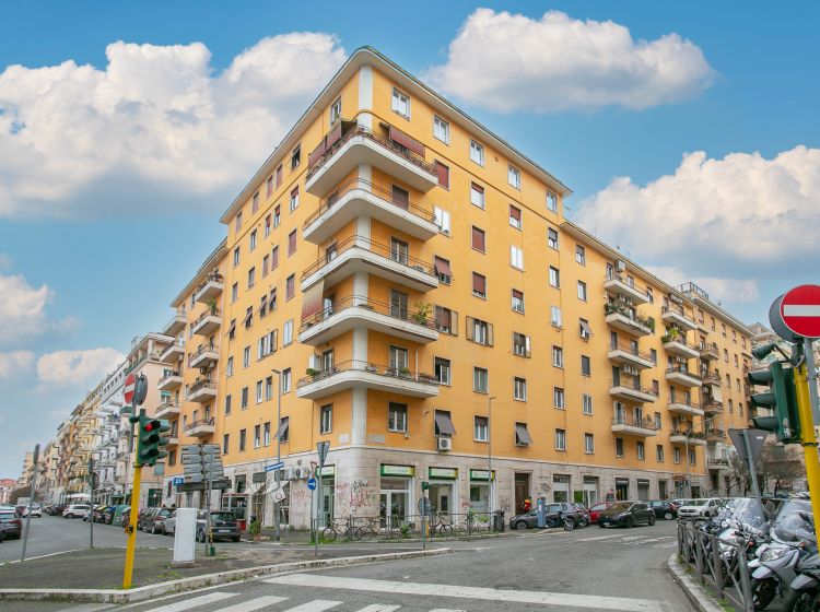 Negozio in vendita, via Gabi  11, Re di Roma, Roma