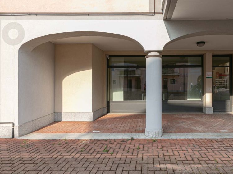 Negozio in affitto, Rovagnasco, Segrate