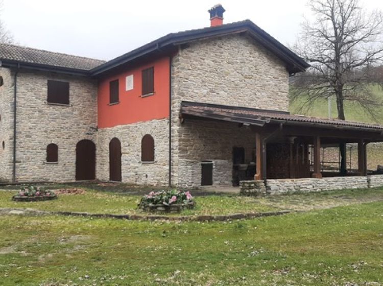 Villa in vendita, via al Lago, Varsi