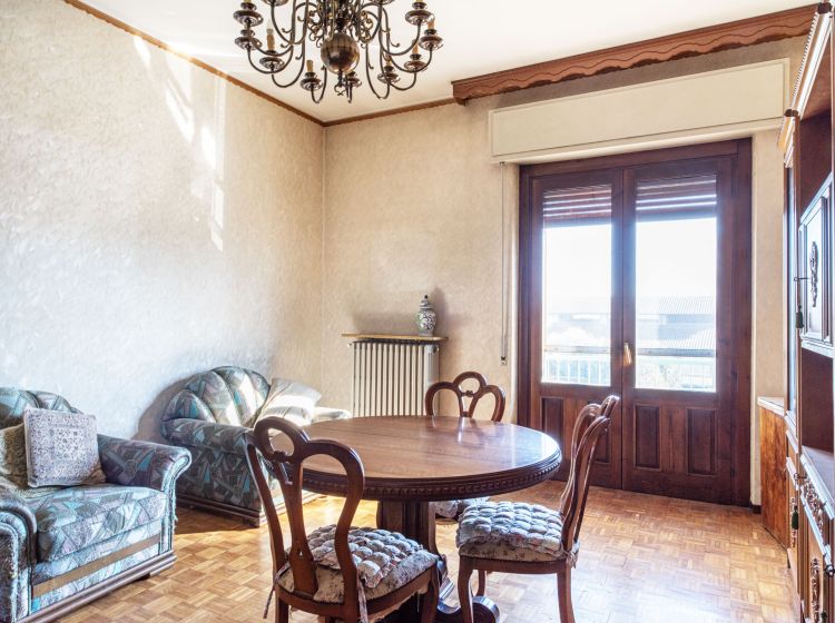 Villa in vendita, viale Martiri della Libertà  58, Mede