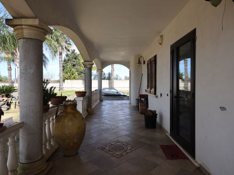 Villa in vendita, via Mesagne, San Donaci