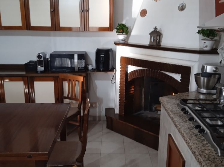 Villa in vendita, via Carrara 9, Latina Scalo, Latina