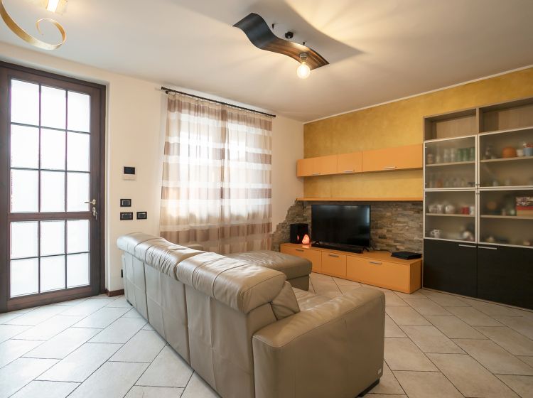 Trilocale in vendita, via Sandro Pertini  22, Albegno, Treviolo