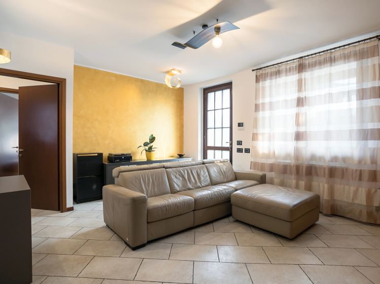 Trilocale in vendita, via Sandro Pertini  22, Albegno, Treviolo