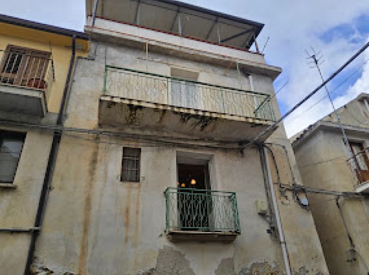 Terratetto unifamiliare in vendita, via Giacomo Leopardi  36, Gioiosa Ionica