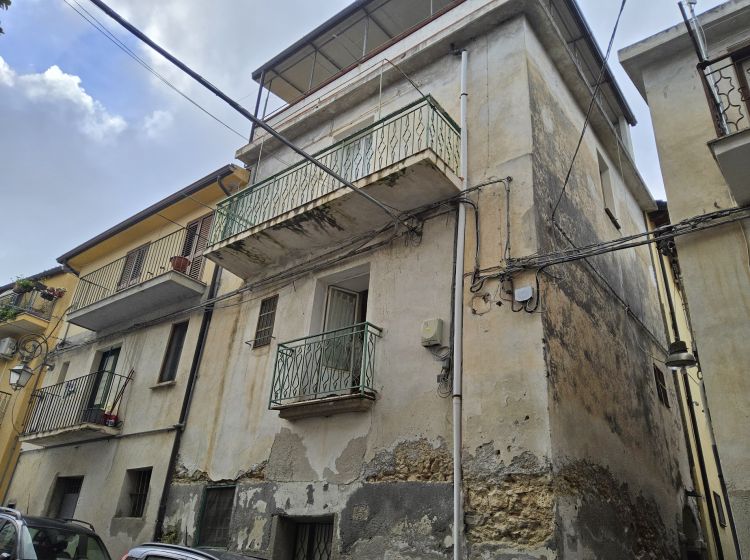 Terratetto unifamiliare in vendita, via Giacomo Leopardi  36, Gioiosa Ionica