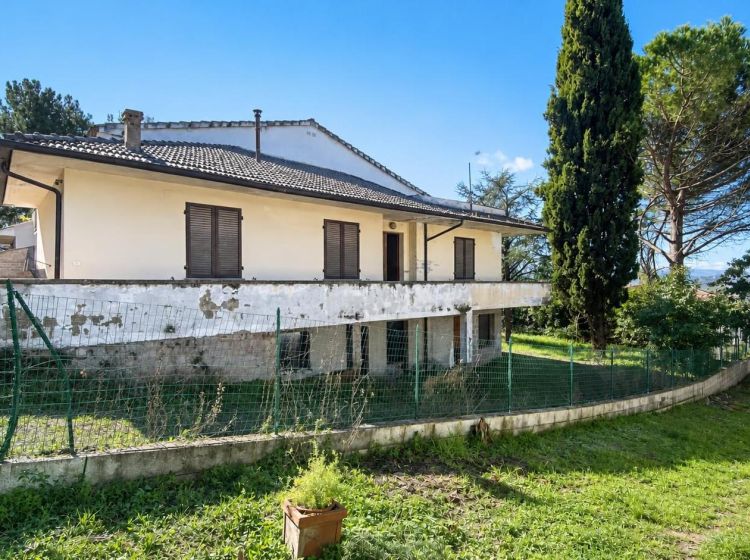 Villa in vendita, viale Mazzini  41/B, Peccioli
