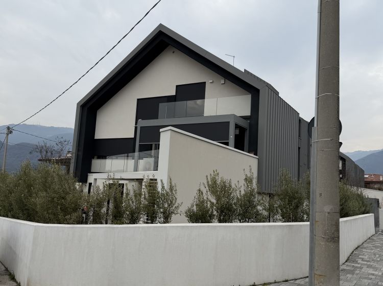 Trilocale in vendita, via San Tarcisio  32, Bassano Del Grappa