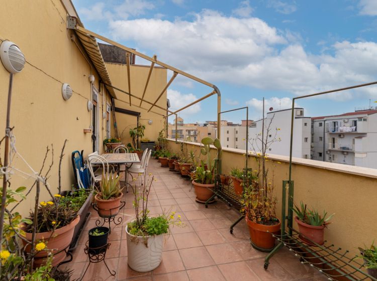 Attico in vendita, via Vittorio Emanuele Orlando  182, Province, Catania