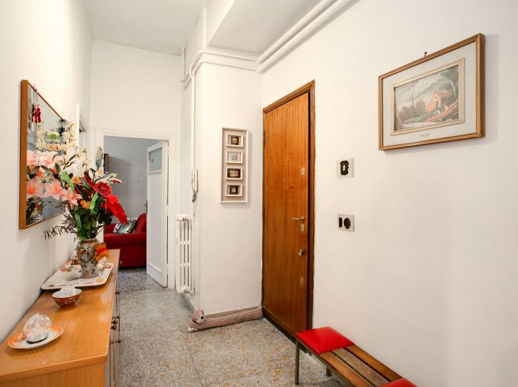 Bilocale in vendita, via Genzano  128, Colli Albani, Roma