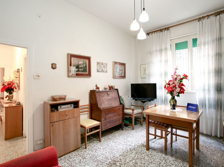 Bilocale in vendita, via Genzano  128, Colli Albani, Roma