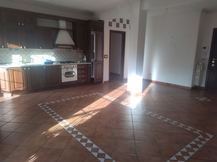 Trilocale in affitto, Largo Agosta  7, Tor de' Schiavi, Roma