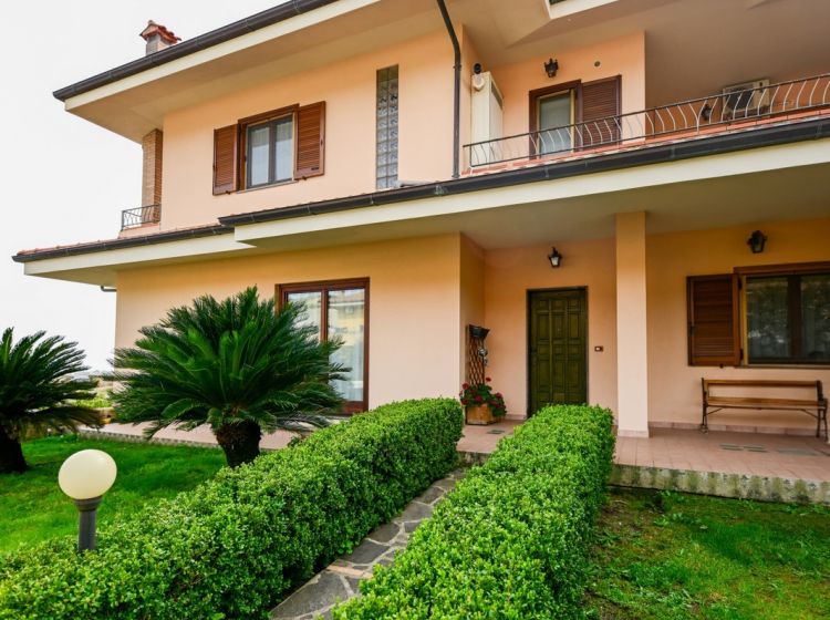 Villa in vendita, via Philadelphia  17, Laganosa, Satriano