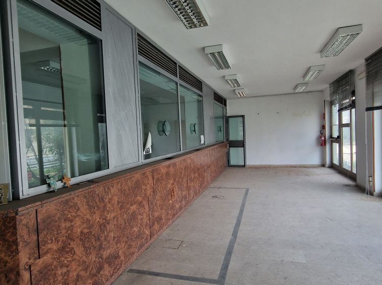 Filiale bancaria in vendita, Corso Italia  8, Lazzaro, Motta San Giovanni