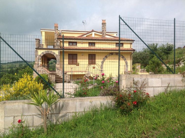 Villa in vendita, via Mascioni  23, Castel Campagnano