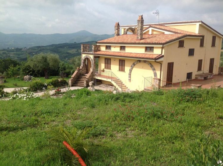 Villa in vendita, via Mascioni  23, Castel Campagnano