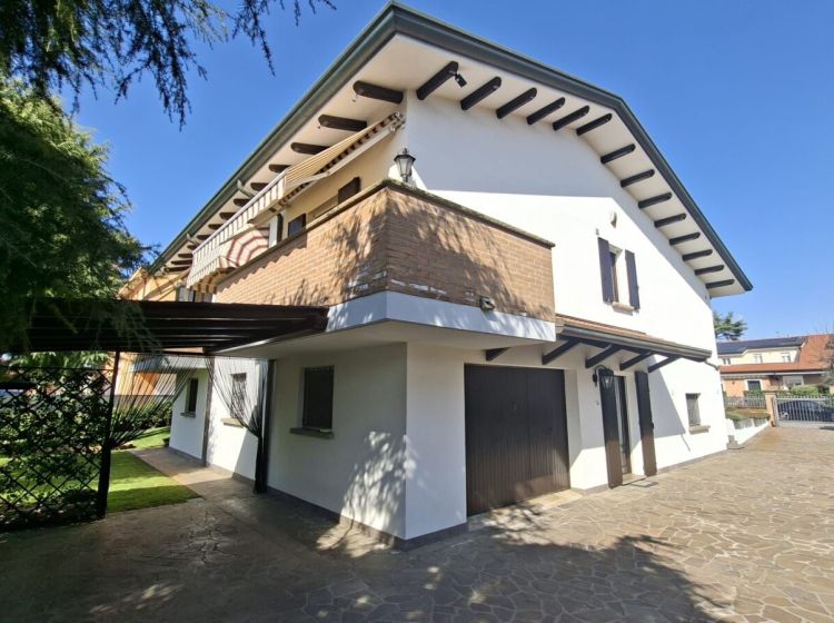 Villa in vendita, via Giovanni Pascoli  2, Caselle, Selvazzano Dentro