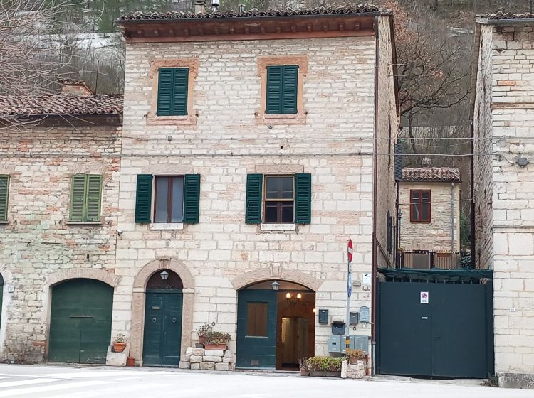 Bilocale in vendita, via Camponocecchio 15, Genga