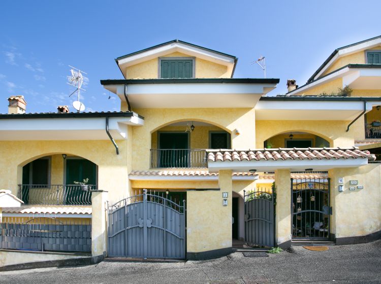 Villa in vendita, via Tito Livio, Marco Simone, Guidonia Montecelio