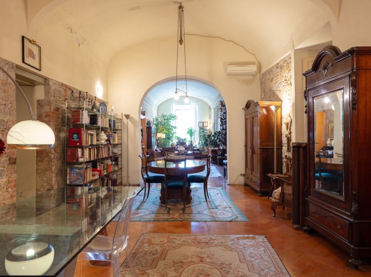 Appartamento in vendita, Lungarno Mediceo  10, Centro, Pisa