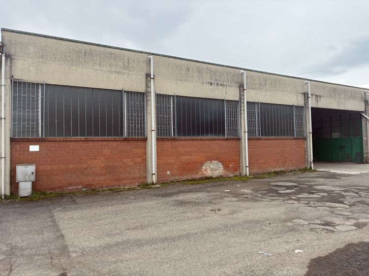 Capannone in vendita, Strada Statale per Voghera, Tortona