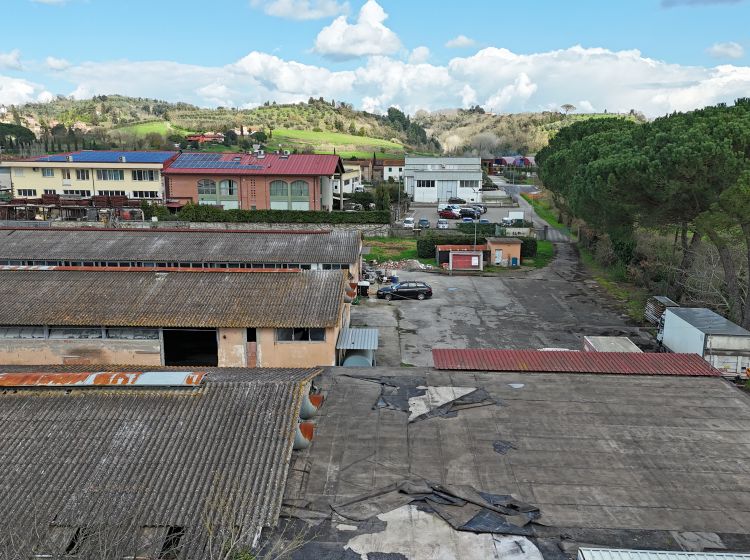 Capannone in vendita, via Antonio Meucci  34, Palaia