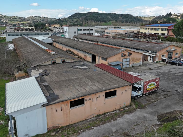 Capannone in vendita, via Antonio Meucci  34, Palaia