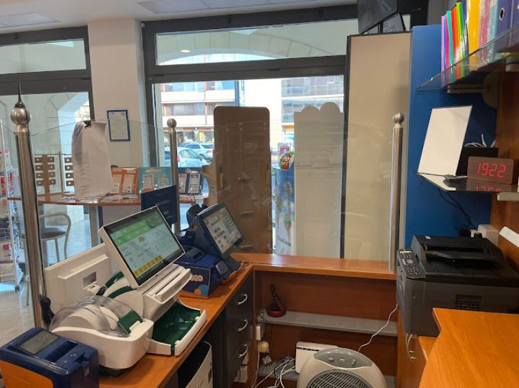 Attività / Licenza in vendita, viale Aldo Moro  33, Stadio, Lecce