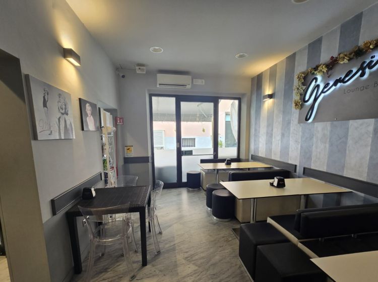 Attività / Licenza in vendita, via Agostino Ghirlanda  37, Centro, Massa