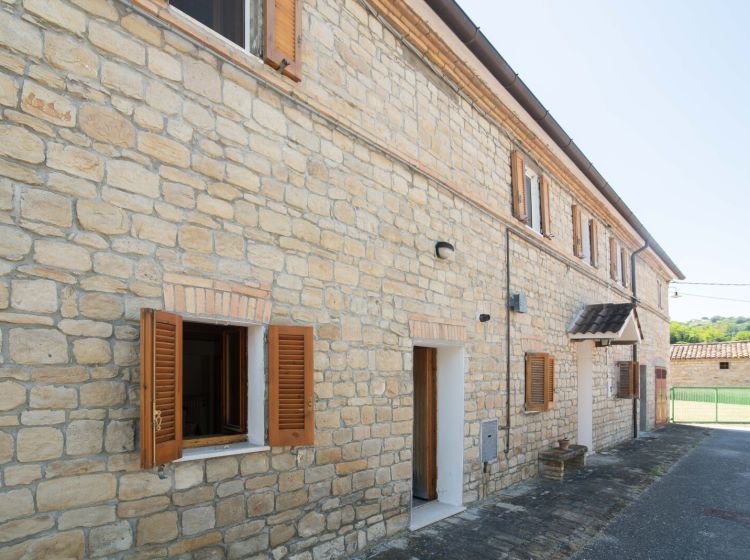 Casale in vendita, via Santa Maria  8, Cupramontana