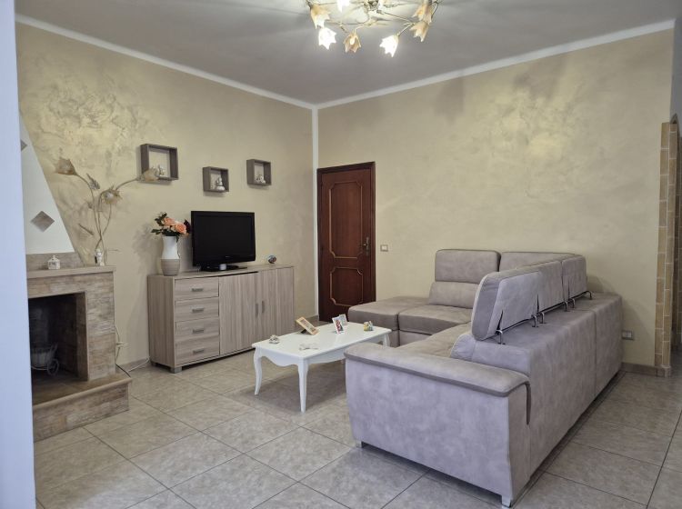 Stabile o palazzo in vendita, via Guglielmo Marconi  10, Pomarico