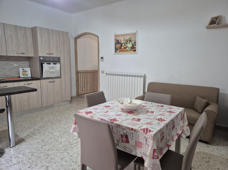 Stabile o palazzo in vendita, via Guglielmo Marconi  10, Pomarico