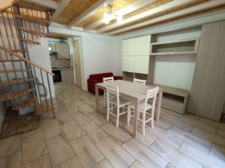 Bilocale in affitto, via Aloi  36, Tribunale, Catania